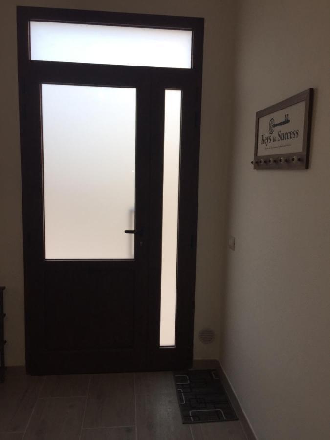 Apartament Domus Alice Monserrato Zewnętrze zdjęcie